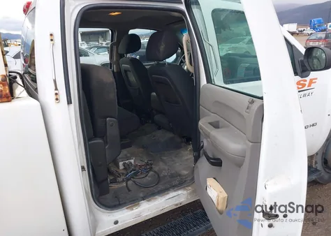 2010 Chevrolet Silverado 3500Hd Work Truck z USA, uszkodzony, nr VIN 1GC4KZBG5AF122782